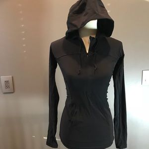 Lululemon hooded front pocket top Small, perfect!
